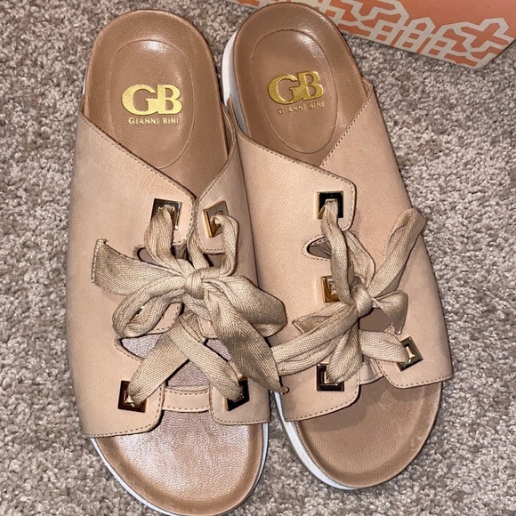 Gianni Bini Beige Women's Mules with Gold Accents - Picture 3 of 3